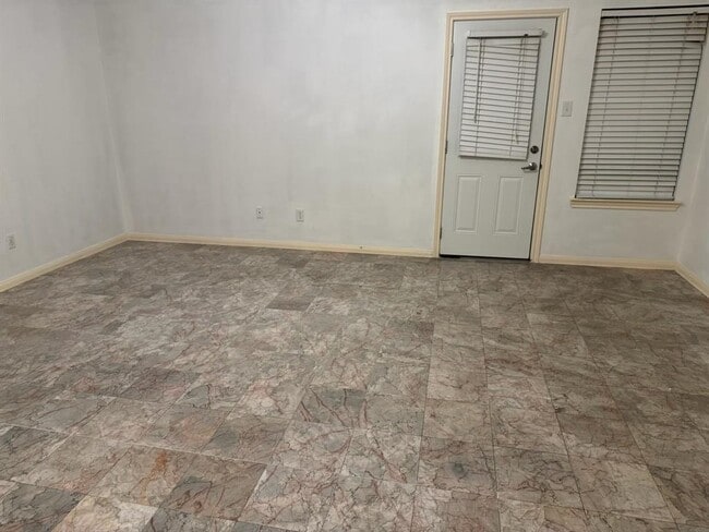 Building Photo - 17210 Valemist Ct