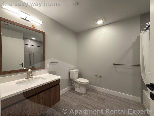 Building Photo - 9 Central St