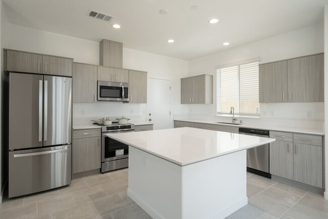 Building Photo - 2966 E Tierra Dr