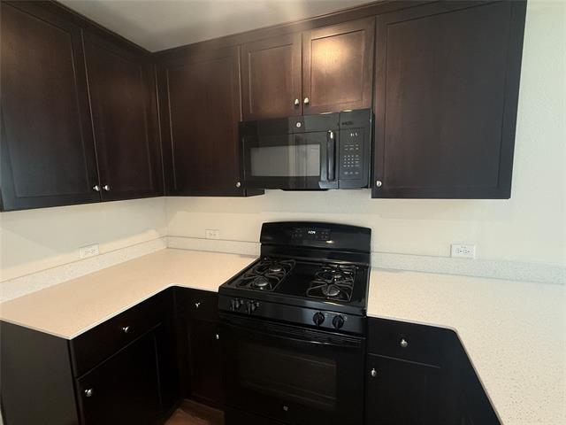 Building Photo - 7320 Woodpecker Dr