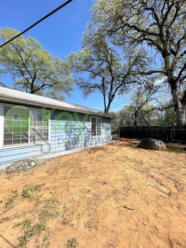 Building Photo - 1230 CA-193