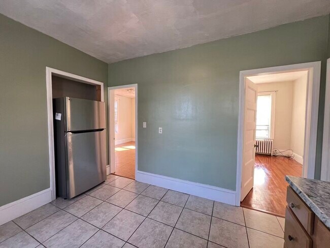Building Photo - 16 W Squantum St