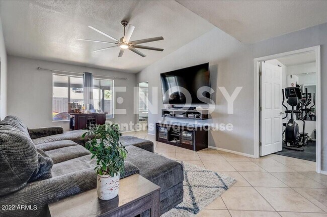 Building Photo - 4145 W Danbury Dr
