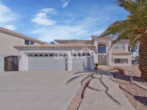 Building Photo - 2696 Pala Dura Dr