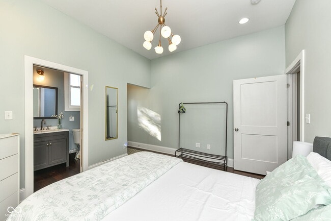 Building Photo - 1244 S Talbott St