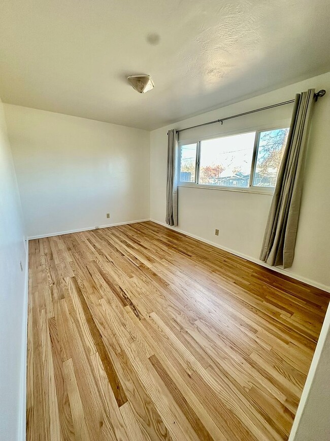 Building Photo - 1307 Ralston St