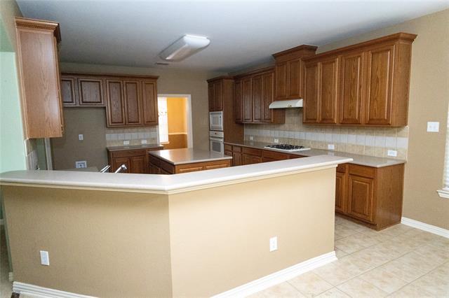 Building Photo - 10002 River Bend Dr