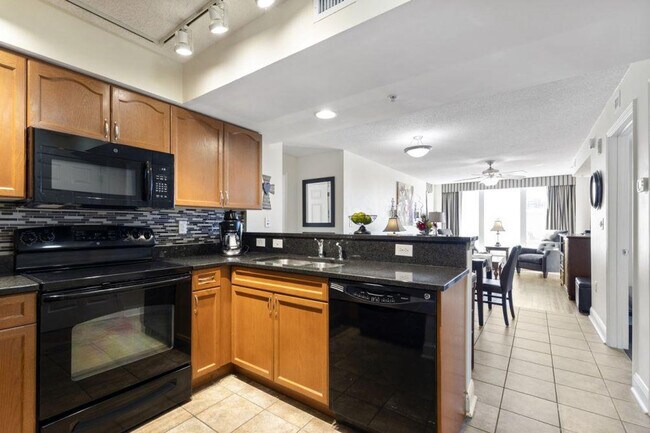 Building Photo - 1321 S Ocean Blvd