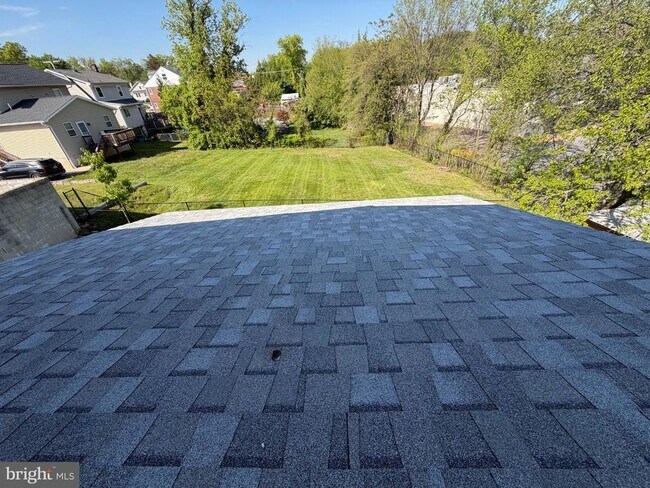 Building Photo - 1300 North Ave