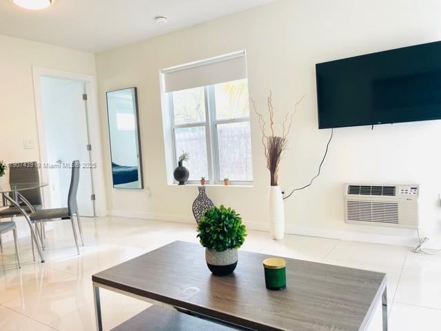 Building Photo - 1419 West Ave