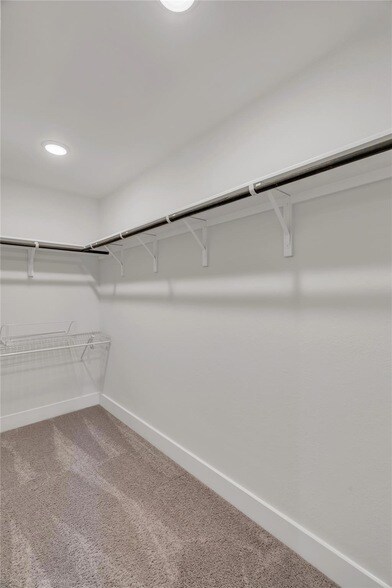 Building Photo - 15607 Ellinger Dr