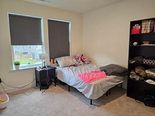 Building Photo - Centrally located, brand new 3-bedroom, 2....