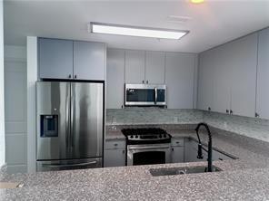 Building Photo - 3338 Peachtree Rd NE