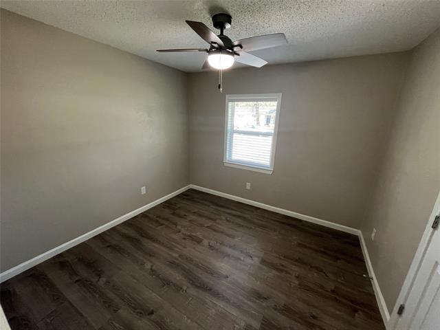 Building Photo - 12508 Meadowcrest Ln