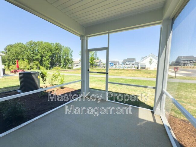 Building Photo - 212 Shingle Oak Rd