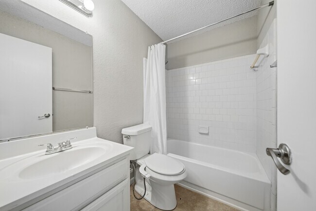 Building Photo - 2819 Kettle Run Dr