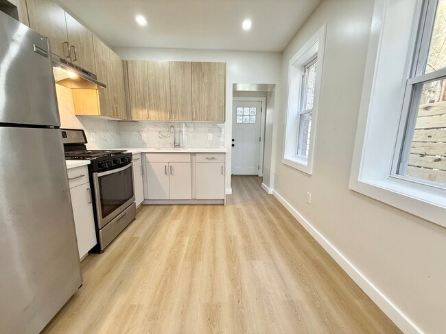 Building Photo - 1729 LeCount St