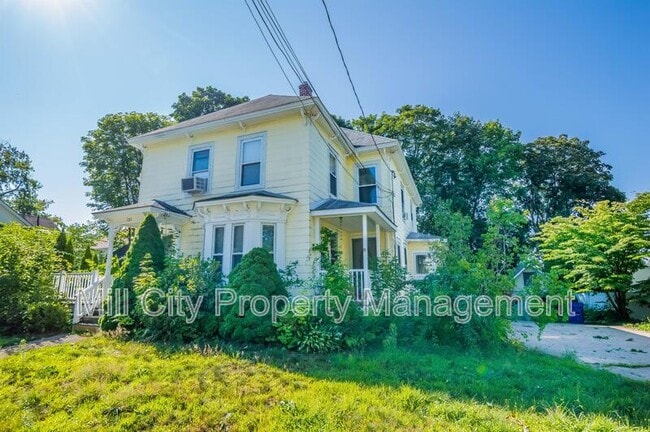 Building Photo - 261 Orange St