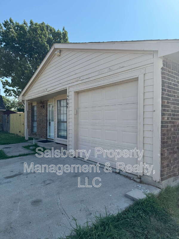 Building Photo - 4506 Nervin St