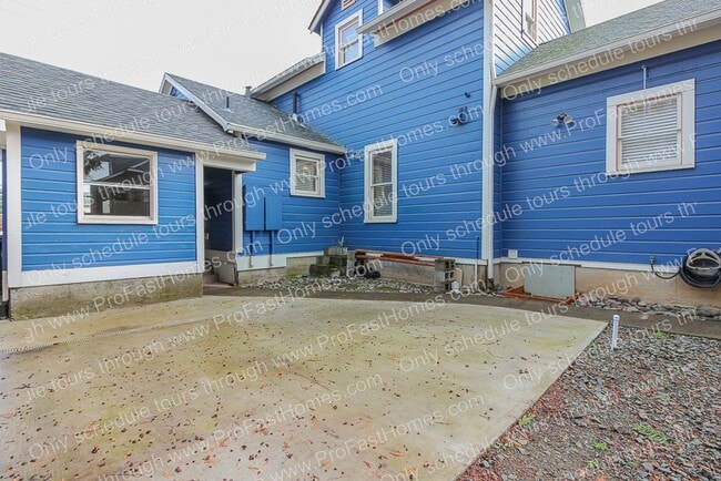 Building Photo - 520 6th St