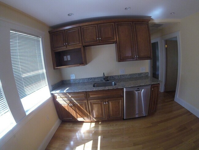 Building Photo - 17 Clewley Rd