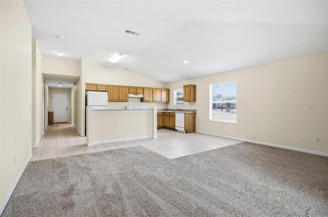 Building Photo - 166 Plainview Dr