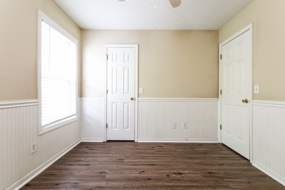 Building Photo - 300 Kentshire Pl NW