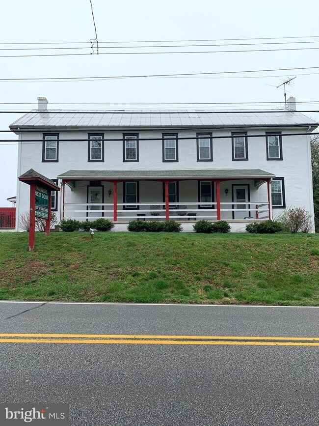 Primary Photo - 3859 W Skippack Pike