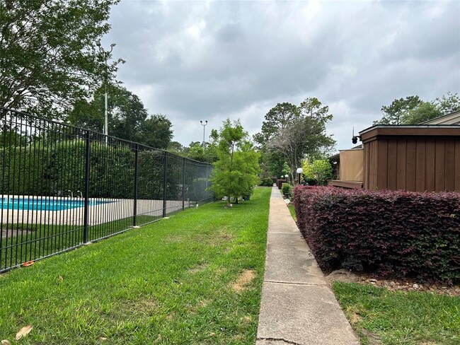 Building Photo - 8801 Hammerly Blvd