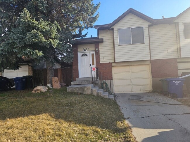 Building Photo - Check out this Beautiful 4 bedroom 2 Bathroom Home in West Valley Ut!!