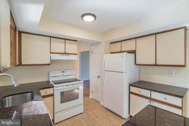 Building Photo - 414 Windsor Cir