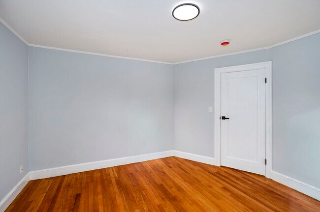 Building Photo - 22 Weston Ave