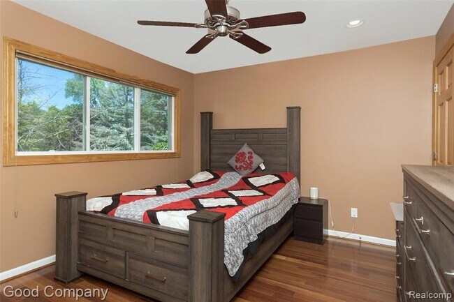 Building Photo - 30384 Castleford Ct