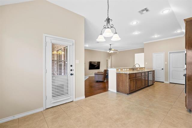 Building Photo - 1504 Pillar Bluff Way