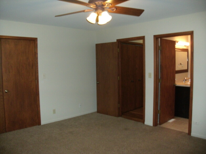 Main BR - 11313 Douglas Ave