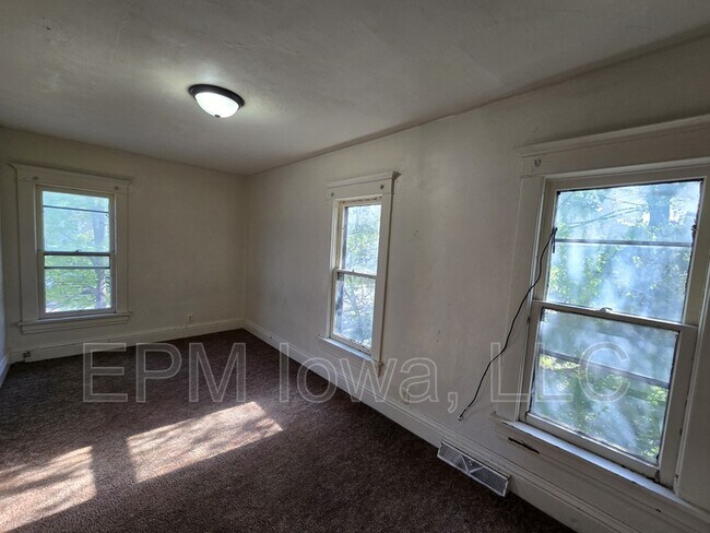 Building Photo - 1720 Franklin St