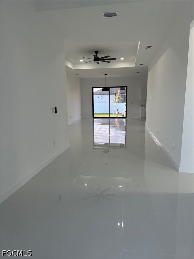 Building Photo - 2801 SW Embers Terrace