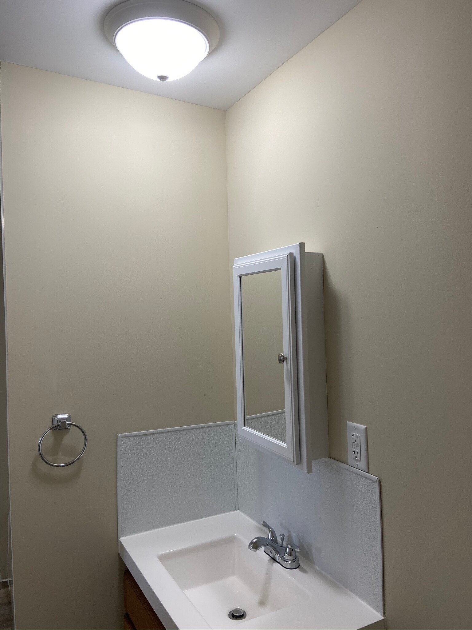 New bathroom - 946 Exeter Ave