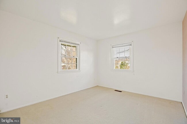 Building Photo - 6106 Rivanna Dr