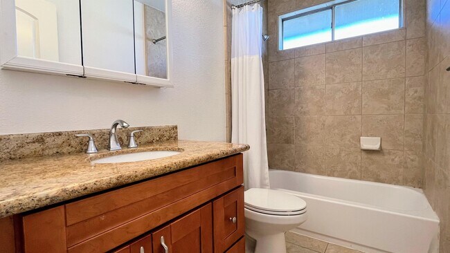Building Photo - 3007 Crystal Creek Dr