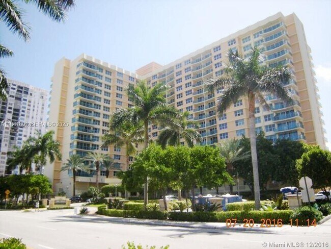 Building Photo - 2501 S Ocean Dr