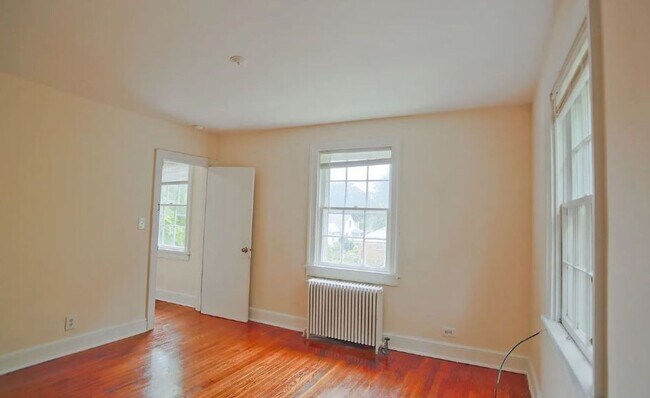 Building Photo - 506 14th St NW