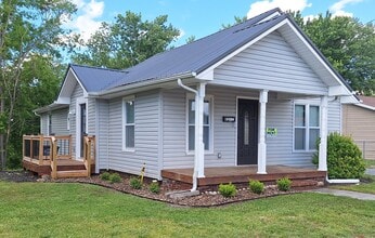 Building Photo - 2404 Overlook Rd