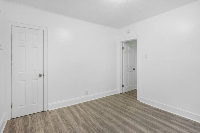 Building Photo - 13500 3rd Ave