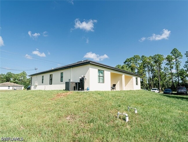 Building Photo - 907 Homestead Rd S