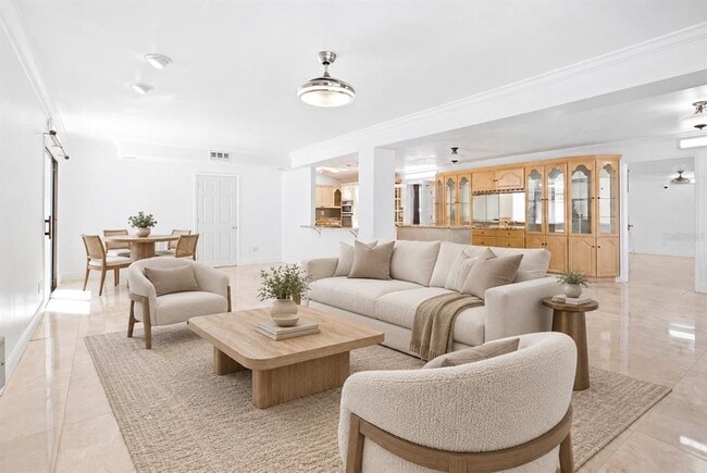 Building Photo - 433 Pelican Bay Dr