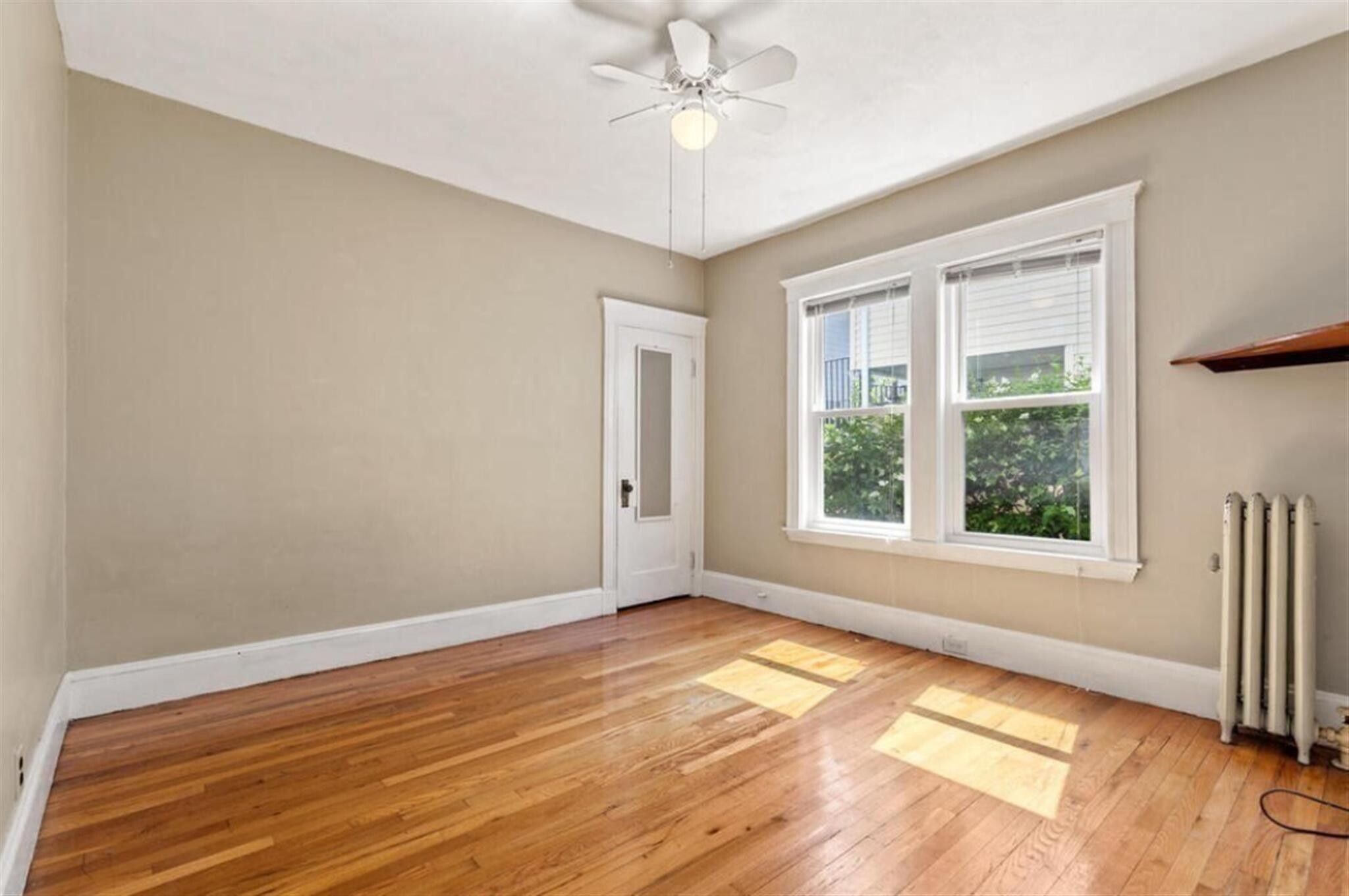 Building Photo - 38 George St