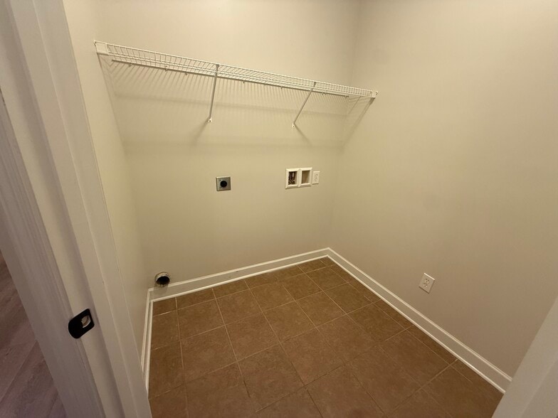 Laundry Room Downstairs - 1828 Rushing Wood Dr NW