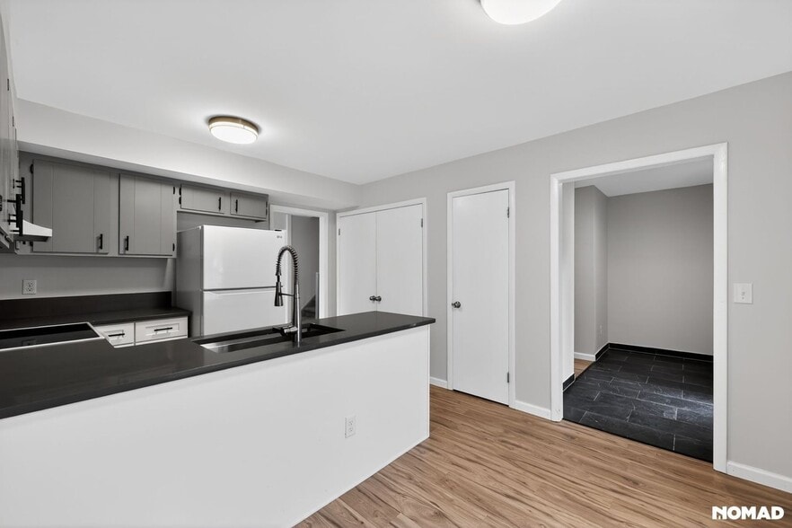 Building Photo - 1304 Seaton Rd