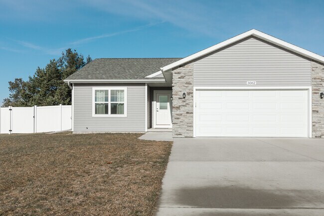 Building Photo - 3062 Barrington Pl